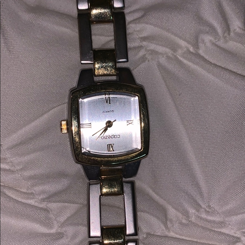 Watch - Picture 2 of 3